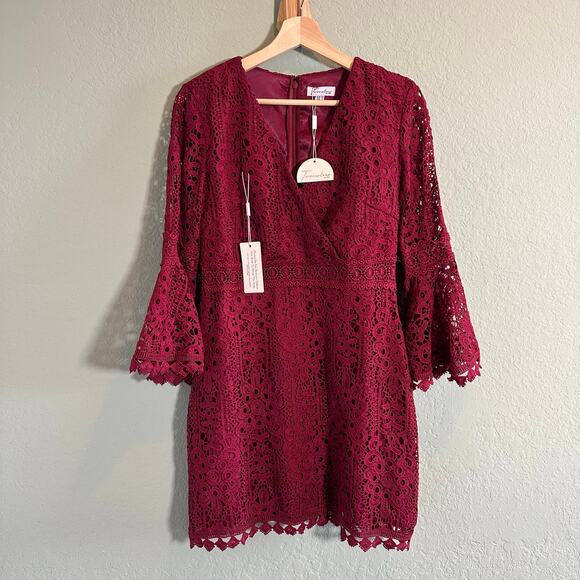 Two Sisters The Label Women's Lace Dress Size 6 - Picture 1 of 7